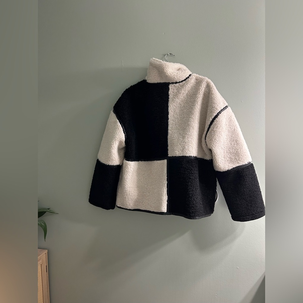 Elan faux fur Sherpa colour blocked coat - Picture 7 of 11